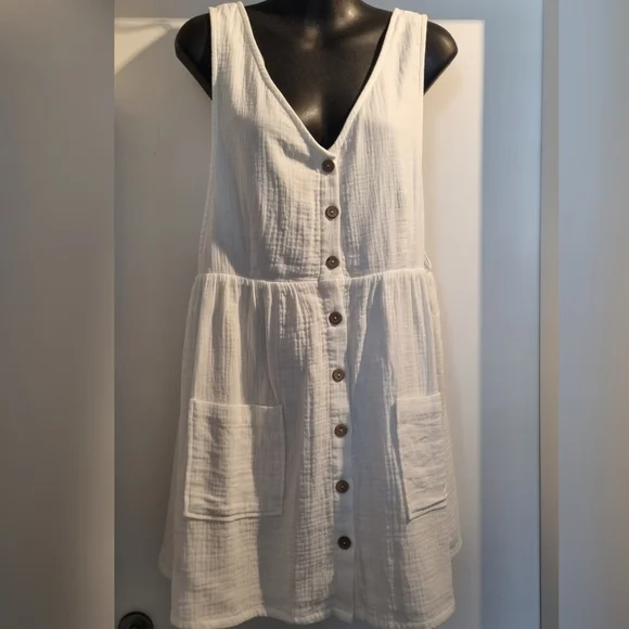 Mooloola Beach Dress - Picture 1 of 3